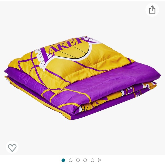 Lakers comforter and pillow sham set- like new - Picture 11 of 12